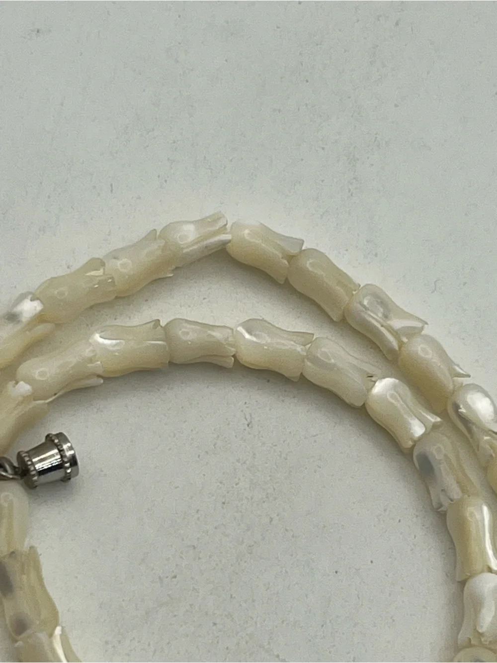 Tulip flowers hand-carved mother of pearl beaded vintage necklace